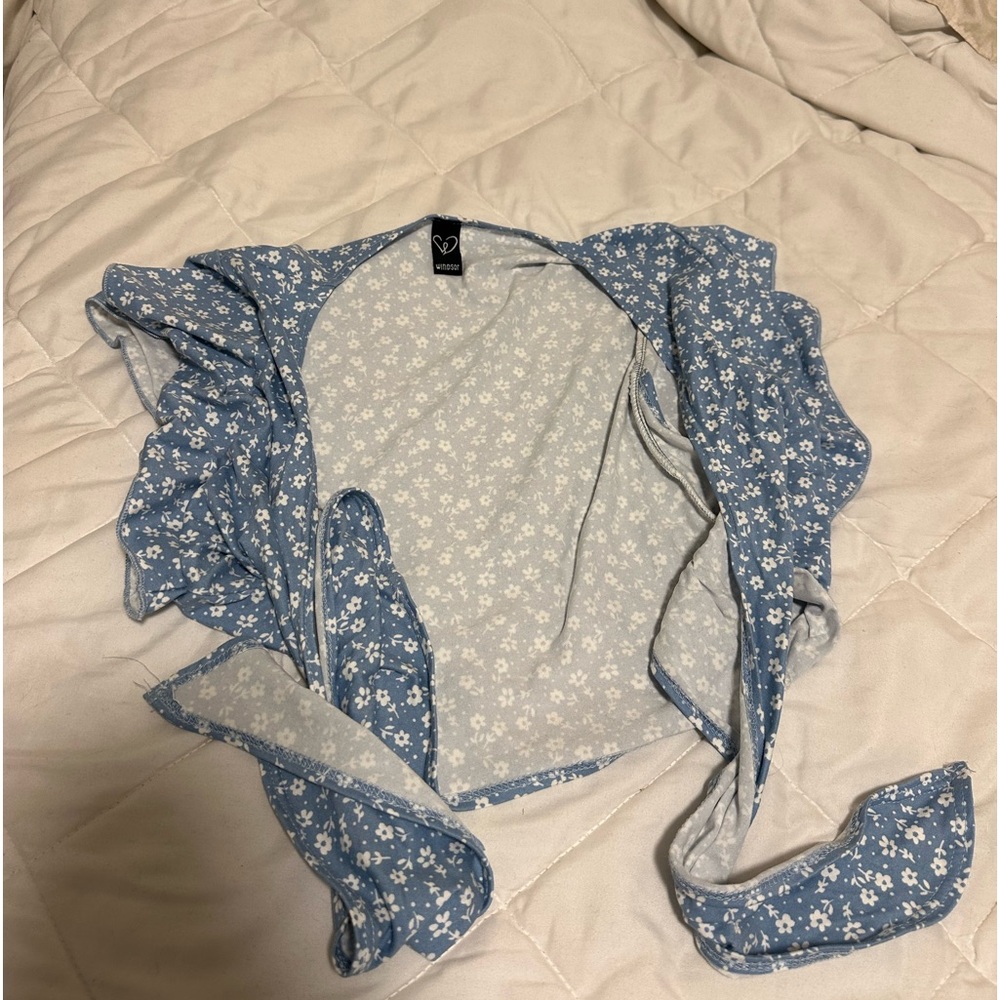 TIE IN FRONT TOP!! 🌸💐
